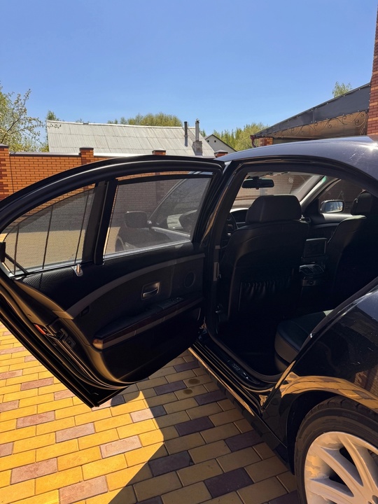 В продаже BMW SERIE 7 (2)
