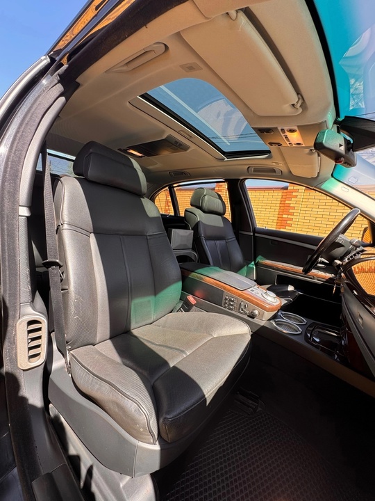 В продаже BMW SERIE 7 (4)