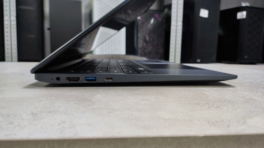 15.6" Ноутбук DEXP Aquilon синий (3)