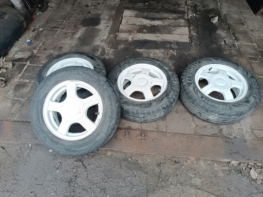 Продам комплект колес в сборе (1)