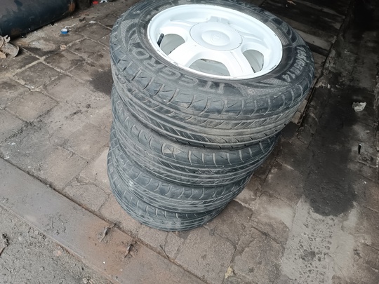 Продам комплект колес в сборе (3)