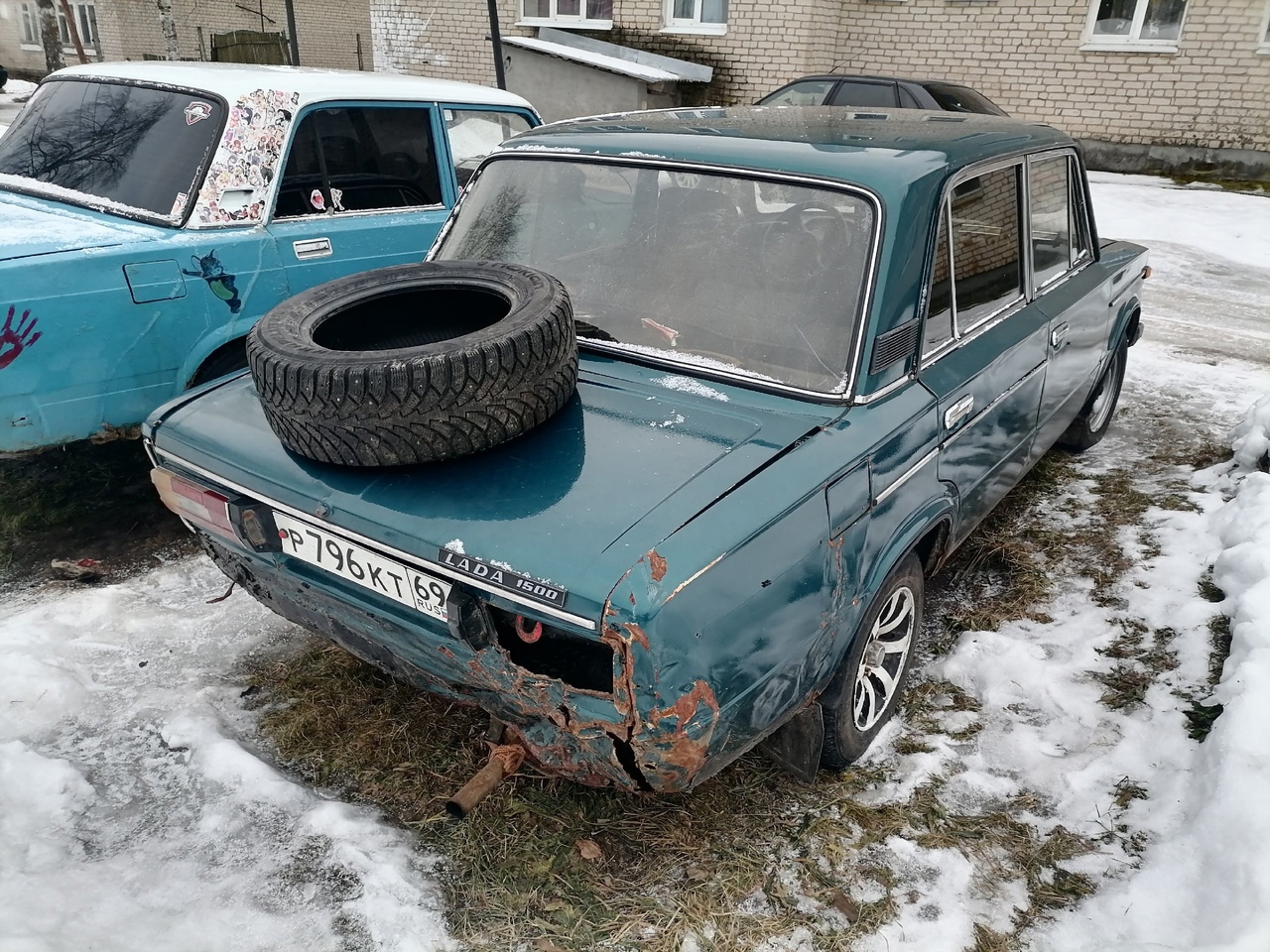 Продам ваз 2106
Цена 75 торг (3)