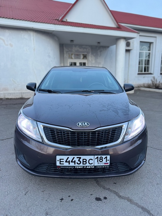В Продаже KIA RIO 
Год (1)