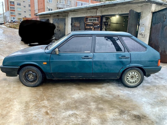 Продам хорошую машинку
Владею ей год, (3)