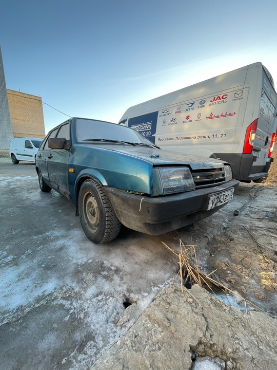 Ваз 2109,2001года(карбюратор),по документам чистая,снята с (6)