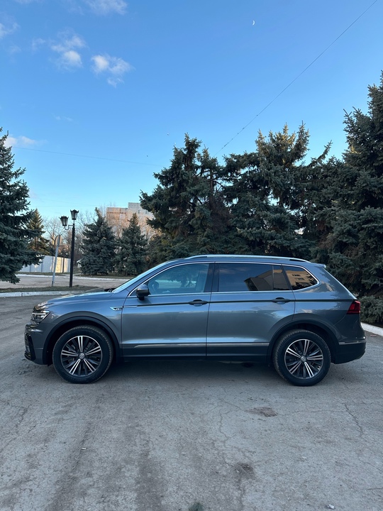 Volkswagen Tiguan
Год выпуска-2019, 2.0 турбо (4)