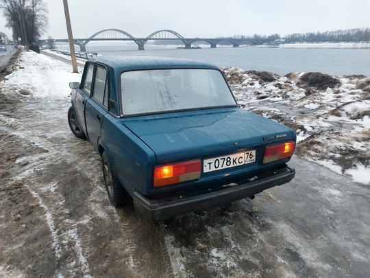 Продам отличный жигуль, ржавчины по (2)