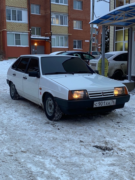 Продам ваз 2109 1993год карб
180к
Не (2)