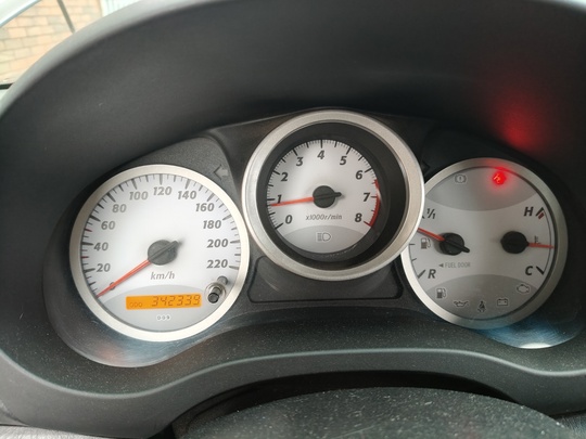 Toyota RAV4 (2 поколение рест.)
2004 (6)