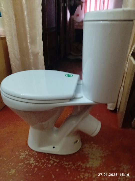 Продам новый унитаз,не подошёл выход.Цена (1)