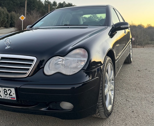 Продам Mercedes-Benz C180 2001г
Двигатель М111