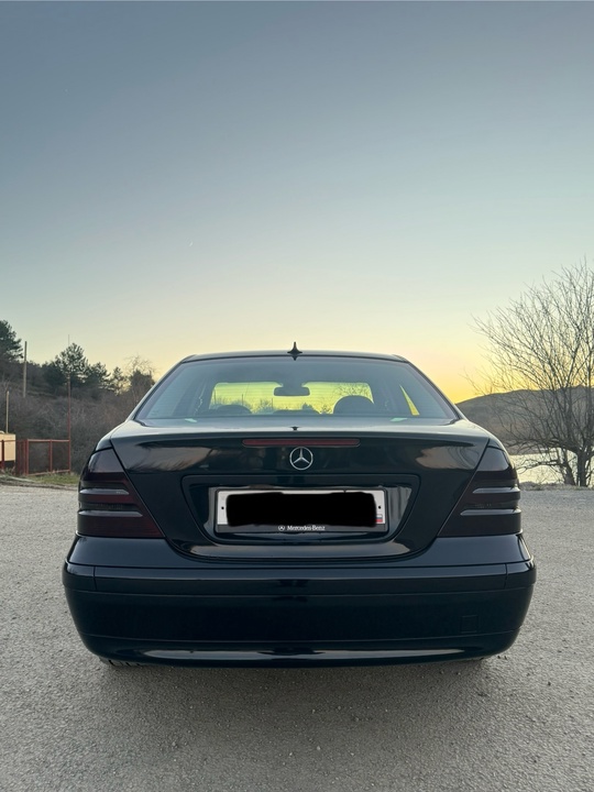 Продам Mercedes-Benz C180 2001г
Двигатель М111 (4)