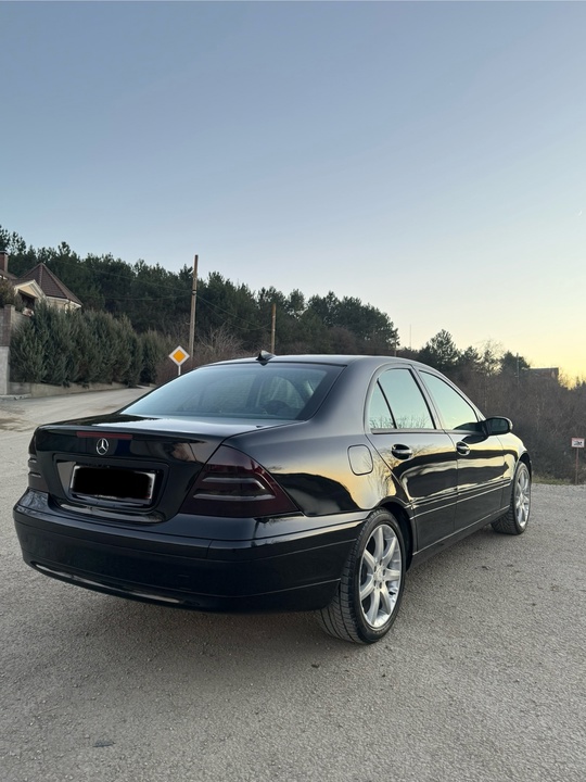 Продам Mercedes-Benz C180 2001г
Двигатель М111 (5)