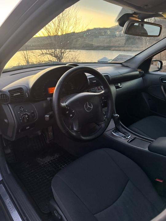 Продам Mercedes-Benz C180 2001г
Двигатель М111 (6)