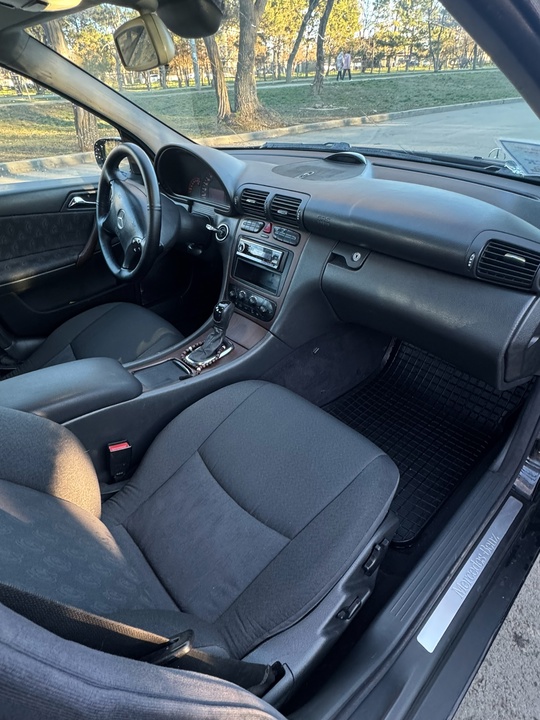 Продам Mercedes-Benz C180 2001г
Двигатель М111 (9)