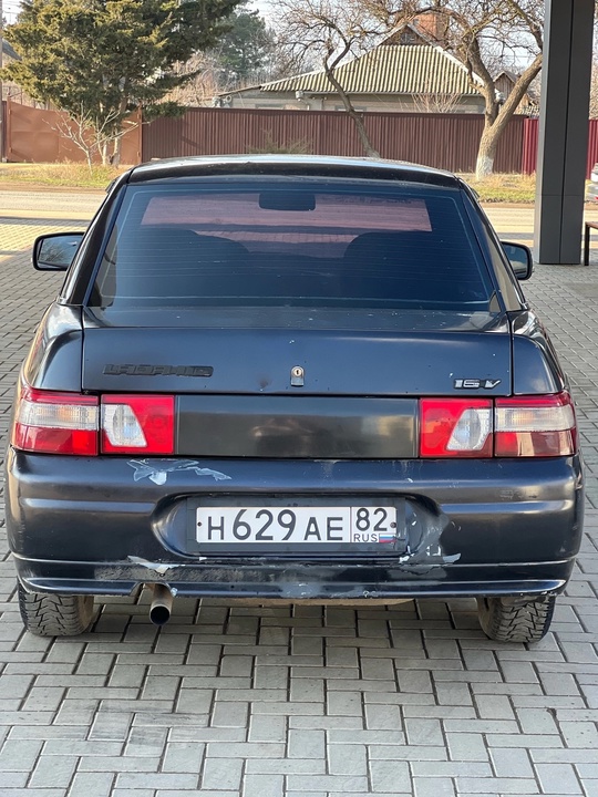 Цена 200₽
Продам ваз 2110 2005 (1)