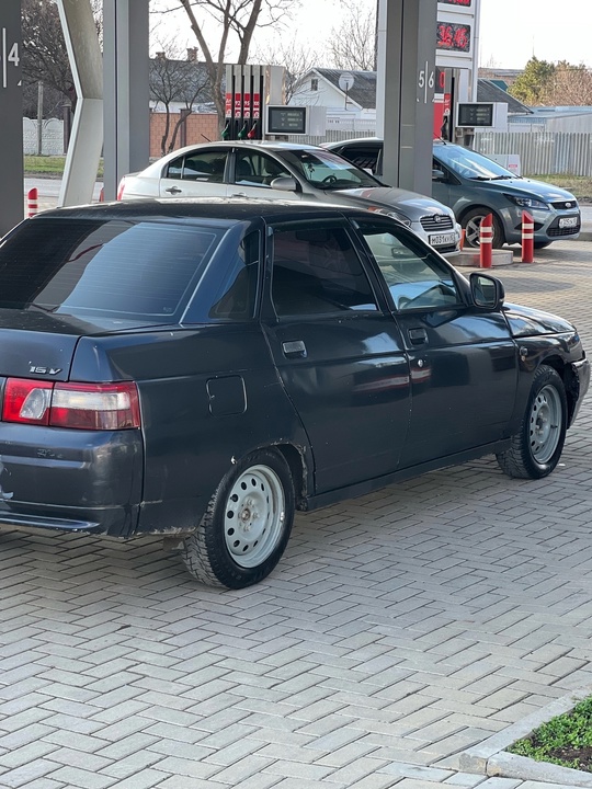 Цена 200₽
Продам ваз 2110 2005 (6)