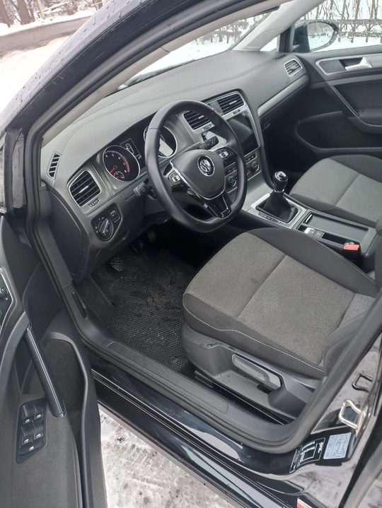 1млн150т₽,обмен.Возможен автокредит. Продам Volkswagen Golf (6)