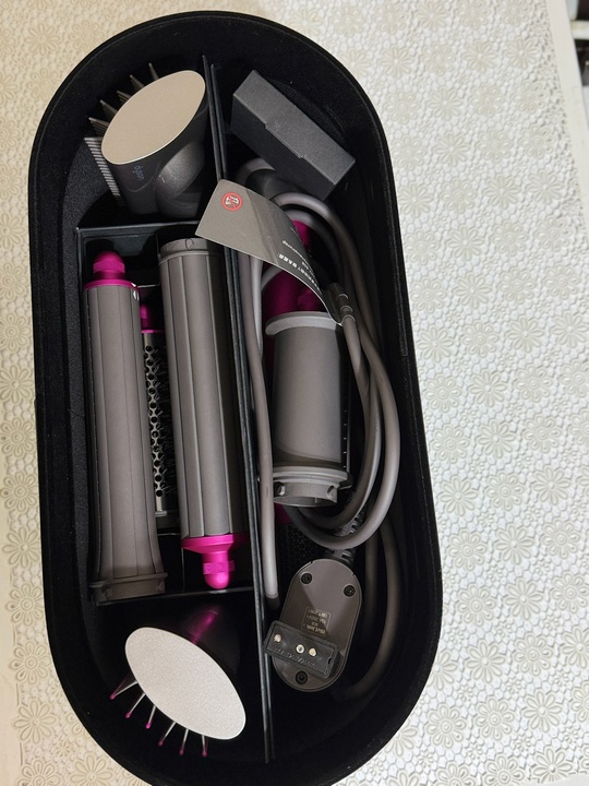 Продам стайлер Dyson Long новый,