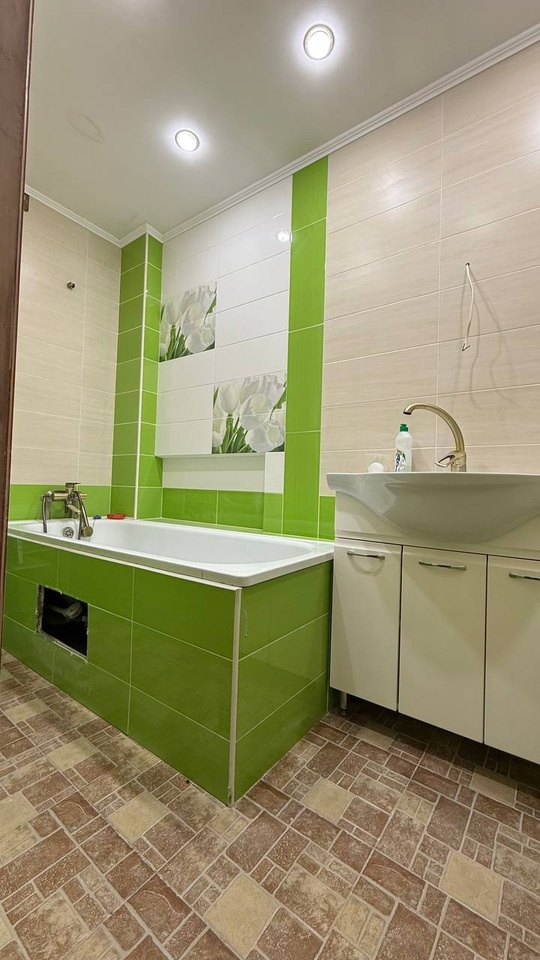 Продается 3к квартира
г.Луганск, Артемовский район, (3)