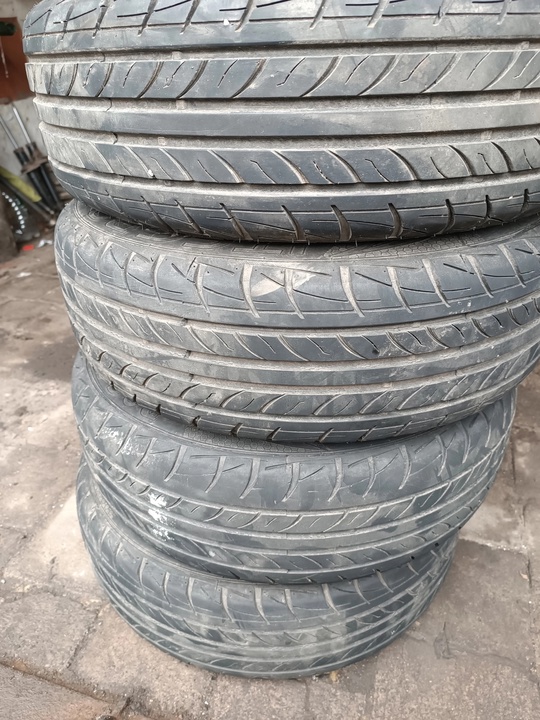 Продам на ВАЗ комплект колес (7)