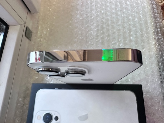 Продам IPhone 13 Pro 128gb (3)
