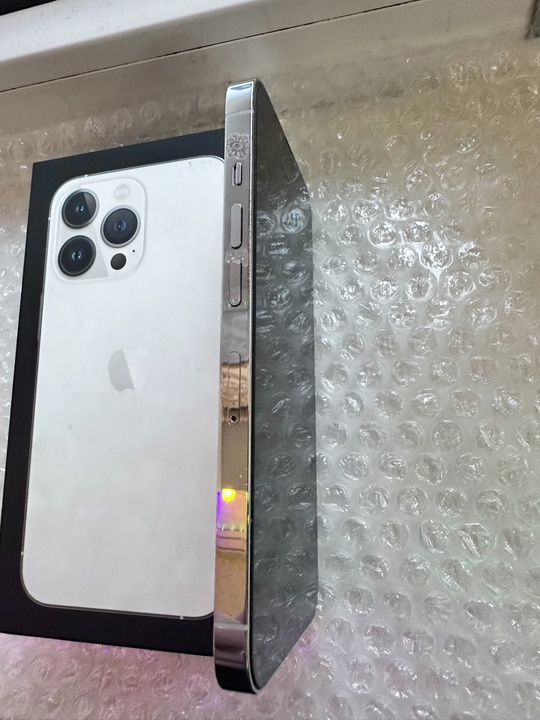 Продам IPhone 13 Pro 128gb (4)