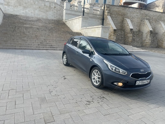 Продам киа сид 2013 год
208000 (1)
