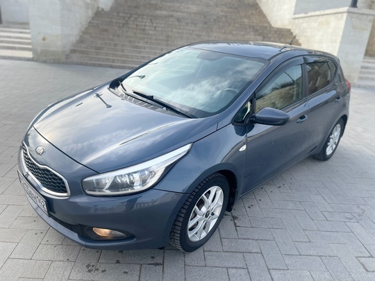 Продам киа сид 2013 год
208000 (2)