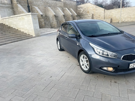 Продам киа сид 2013 год
208000 (6)