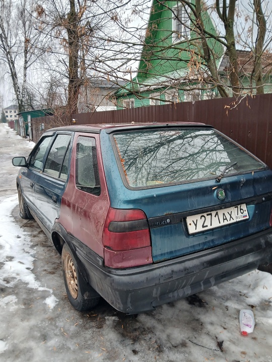 Продам Автомобиль 
Skoda Felicia 
Двигатель (1)