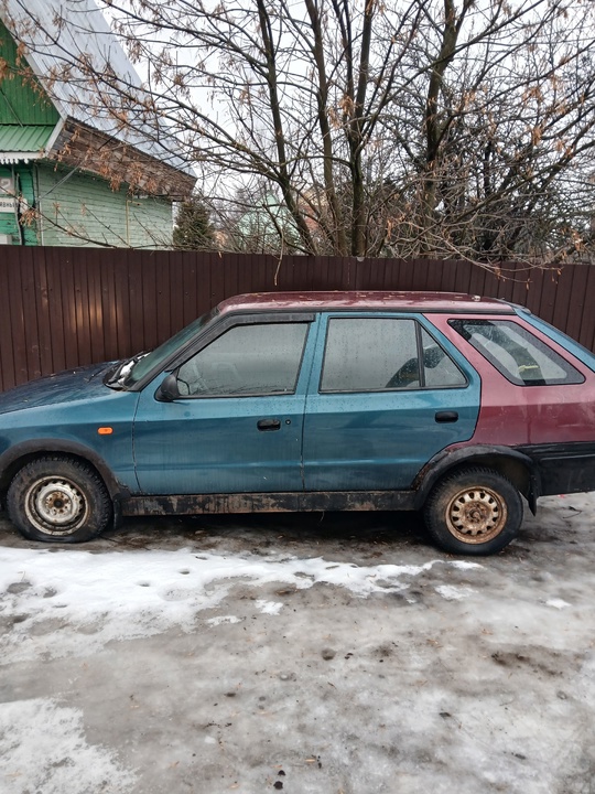 Продам Автомобиль 
Skoda Felicia 
Двигатель (2)
