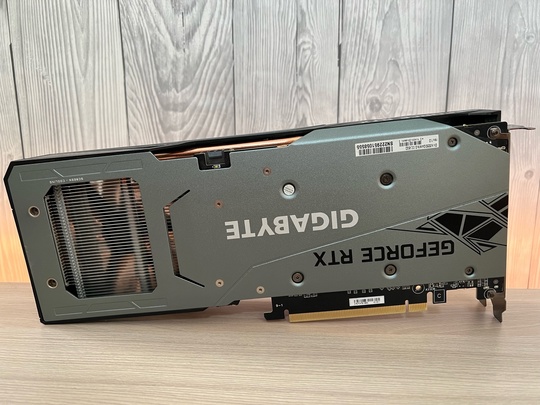 В продаже игровая видеокарта Gigabyte (1)