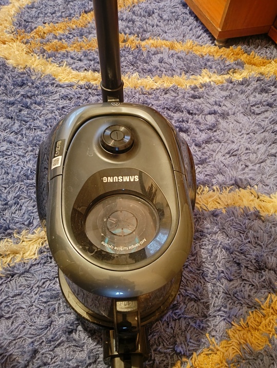 Продам пылесос Samsung, б/у, контейнерный. (1)
