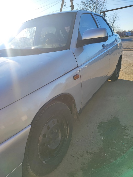 Продам 2110  1.6л 8кл
2004 (6)