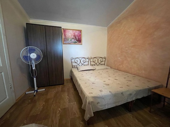 Евпатория,звонить+7(978)642-06-06 
Продается в Крыму,на берегу (3)