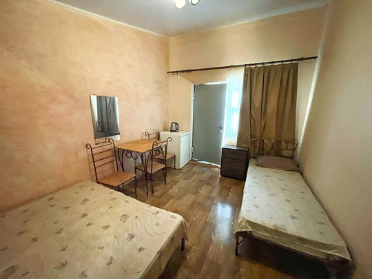 Евпатория,звонить+7(978)642-06-06 
Продается в Крыму,на берегу (4)