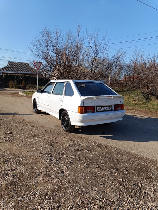 Продам свою четырочку,
Машинка на полном (3)