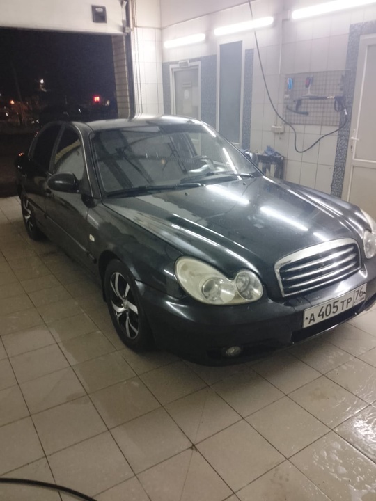 Hyundai Sonata 
2002 год
2.0 МТ
300 (5)