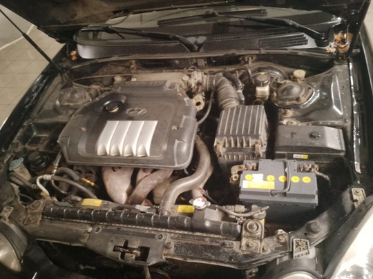Hyundai Sonata 
2002 год
2.0 МТ
300 (9)
