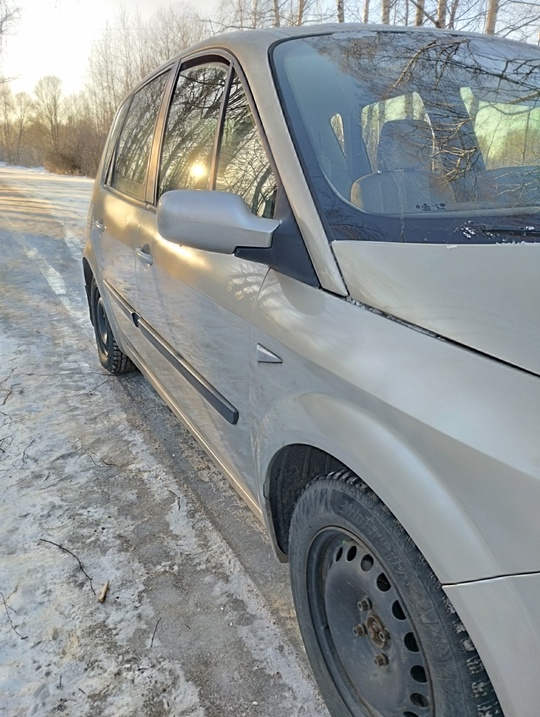 Продам или обменяю Renault Scenic (6)