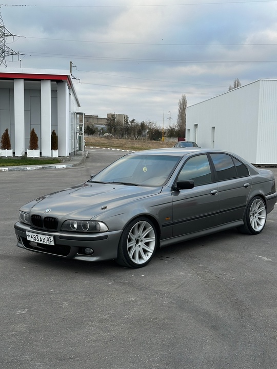 Продаю BMW 520i 
Двигатель М54В20