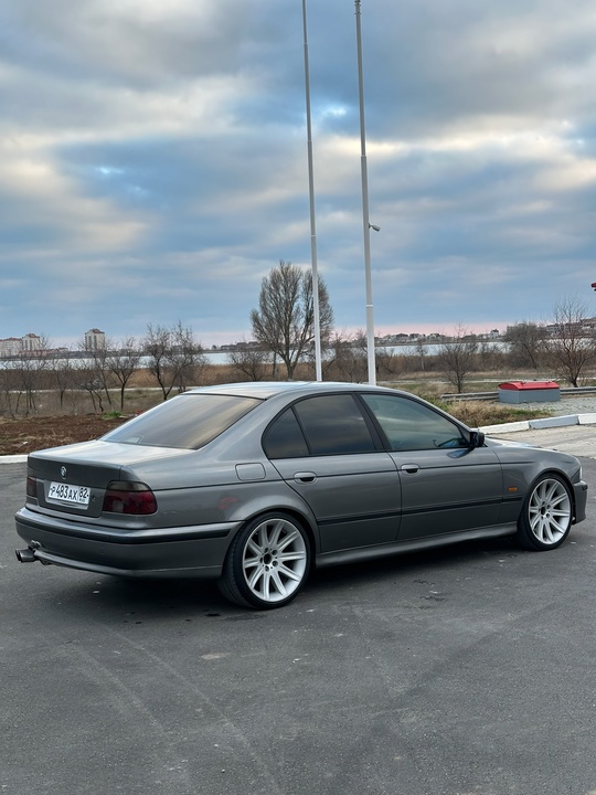 Продаю BMW 520i 
Двигатель М54В20 (3)