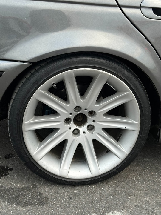 Продаю BMW 520i 
Двигатель М54В20 (8)