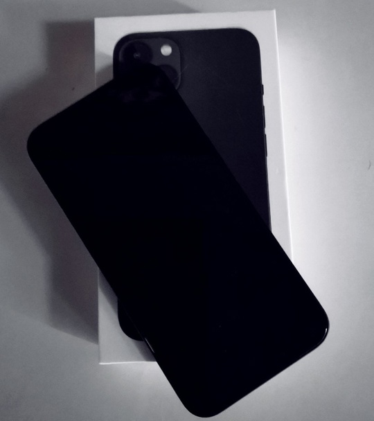 Продам свой iPhone 13 128gb
Состояние: (2)