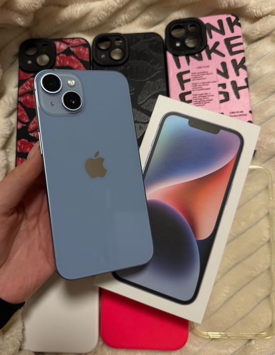Продам iPhone 14 Blue 256Gb