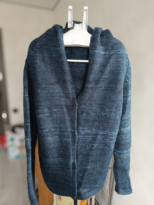 Продам тёплые мужские кофты в (1)