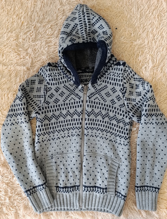 Продам тёплые мужские кофты в (3)