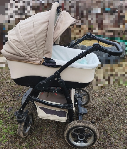 Продам коляску 2в1 4500 рублей. (3)