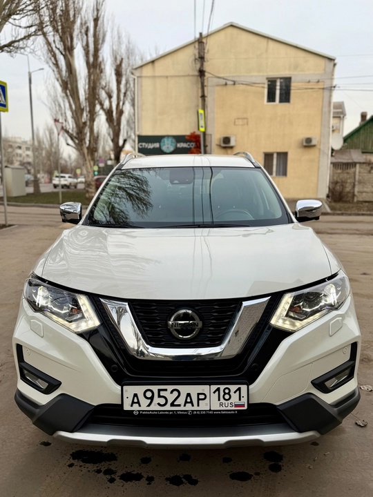 Продам официального Nissan X-Trail 2020г